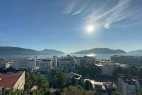 MARMARİS'TE KÜÇÜK OTELLER SATIŞA ÇIKTI GETOB BAŞKANI AYGÜN: "MASRAFLARDAN KAÇAN OTELLER SATIŞ LİSTESİNDE YER ALIYOR"