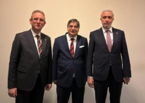 TAVŞANLI'DA NOTER YOĞUNLUĞU İÇİN HAFTA SONU MESAİSİ TALEBİ ADALET BAKANLIĞI'NA İLETİLDİ