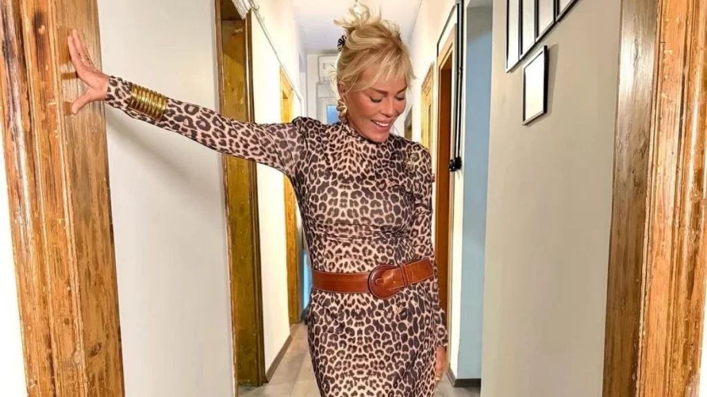 Semiramis Pekkan, Çam Ağacı Süslemesiyle İlgili Açıklama Yaptı 3 semiramis pekkan 7